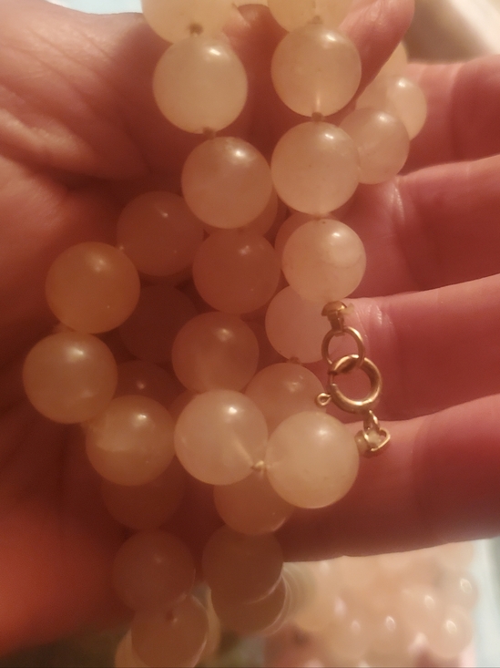 Jewelry - Stunning Vintage Natural Rose Quartz, 35" of Soft Pink Gemstone 14KGF Clasp